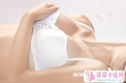 梦见乳房