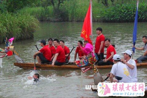 梦见掉水里