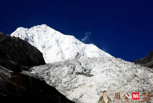 梦见翻山越岭走很远的路